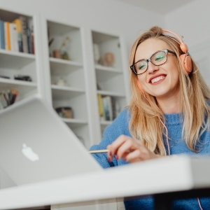 <h3><strong>What Will you Receive?</strong></h3>
<p>Each email will include:</p>
